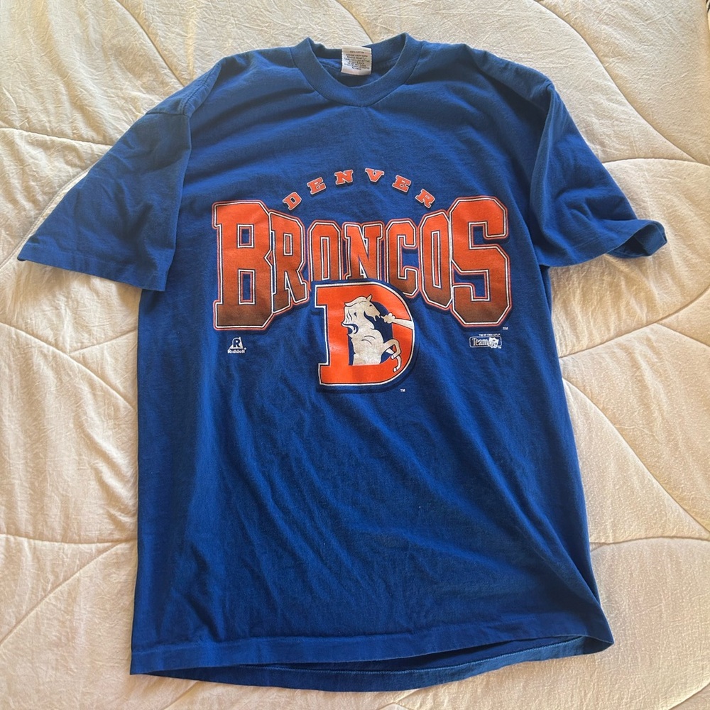 Vintage Denver Broncos T-Shirt